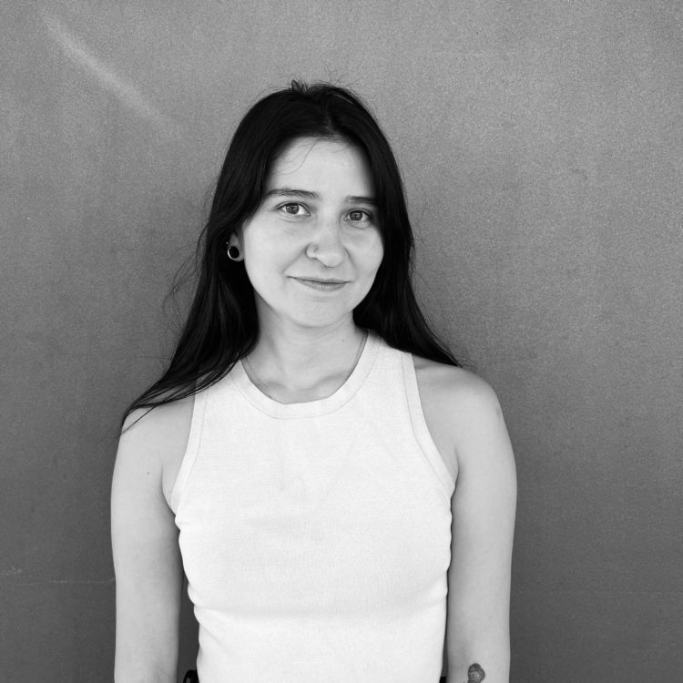 Javiera Alvear Coordinadora de pregrado y docente Diseño Gráfico
